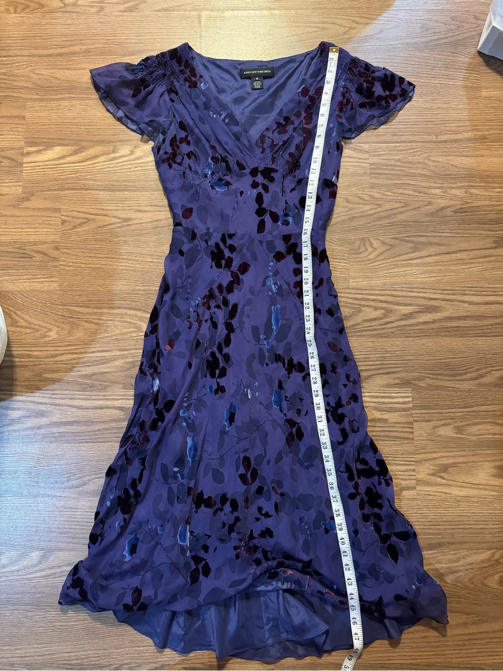 Jones New York Purple Velvet Floral V‑Neck Midi Dress - Picture 4 of 12